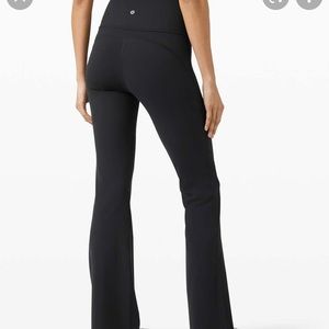 Lululemon Groove Super-High-Rise Flared Pant Nulu